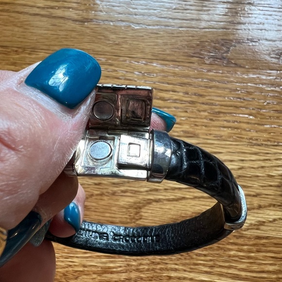 National Geographic black crocodile skin and silver bracelet. - Picture 2 of 7
